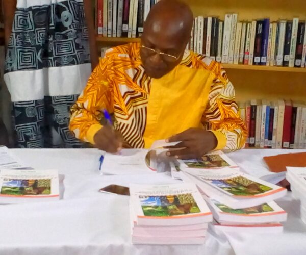 Mathieu Teyomnou:«L’homme est le bourreau et la victime du réchauffement climatique»