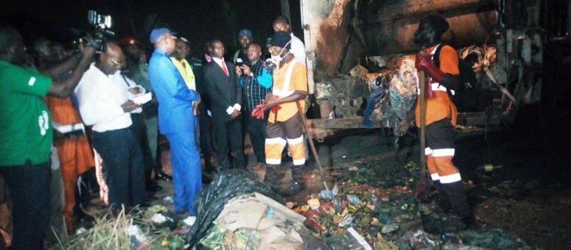 Insalubrité: Trois fois plus de déchets pendant les fêtes à Douala