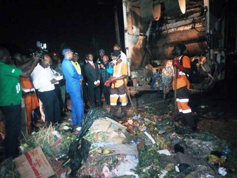 Insalubrité: Trois fois plus de déchets pendant les fêtes à Douala