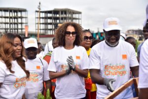 Orange Green City : plus de 500 arbres plantés à Douala pour un avenir plus vert