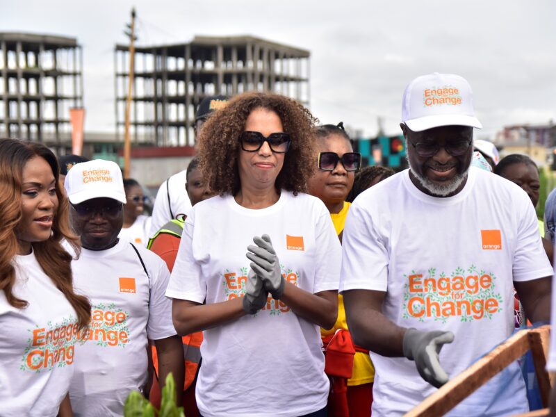 Orange Green City : plus de 500 arbres plantés à Douala pour un avenir plus vert